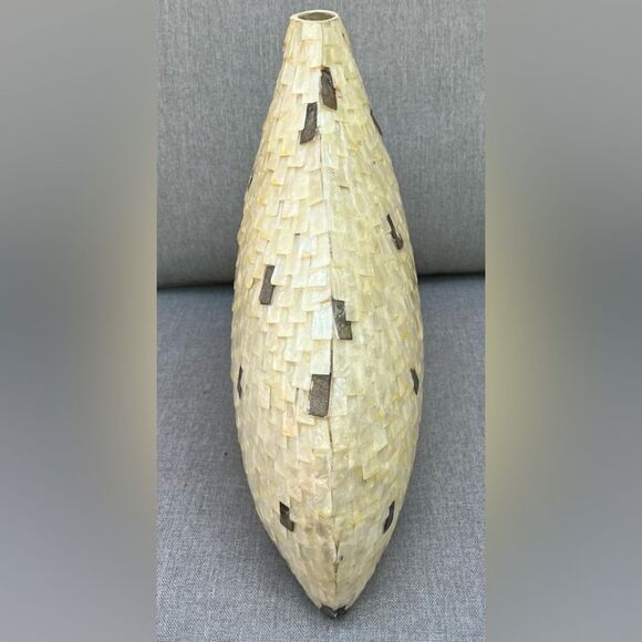 Beautiful pearly mosaic pieces cream narrow neck vase. Unique, size 16 x 17 in - Picture 2 of 6
